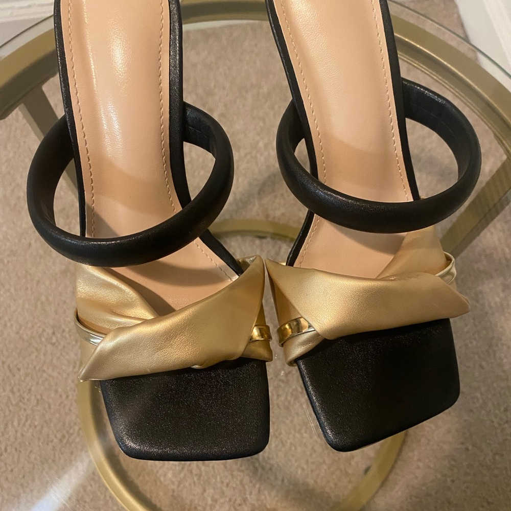 Elegant Black and Gold Women's Heels